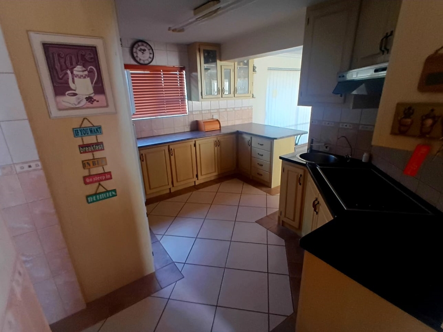 To Let 3 Bedroom Property for Rent in Dana Bay Western Cape